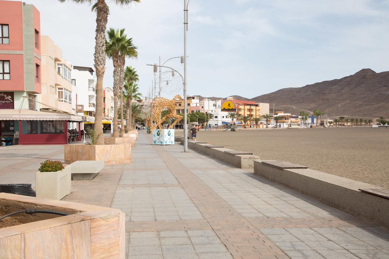 Apartamento Con Ascensor Gran Tarajal Playa Kültér fotó